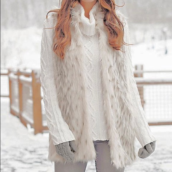 Investments Snow Leopard Longline Furry Vest - Picture 2 of 7